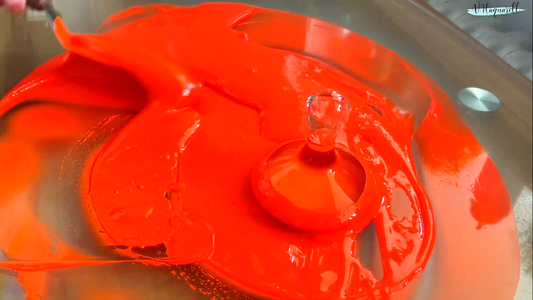 Materialbeziehungen und die Dynamik von Rezepturen bei handgemachten Aquarellfarben