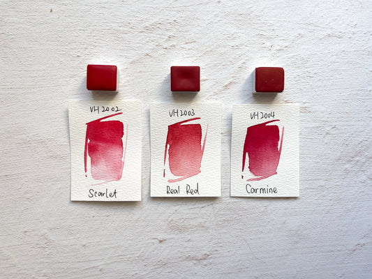 Beobachtung von Rot-Aquarellfarben: Scharlach, Echtrot und Karmin