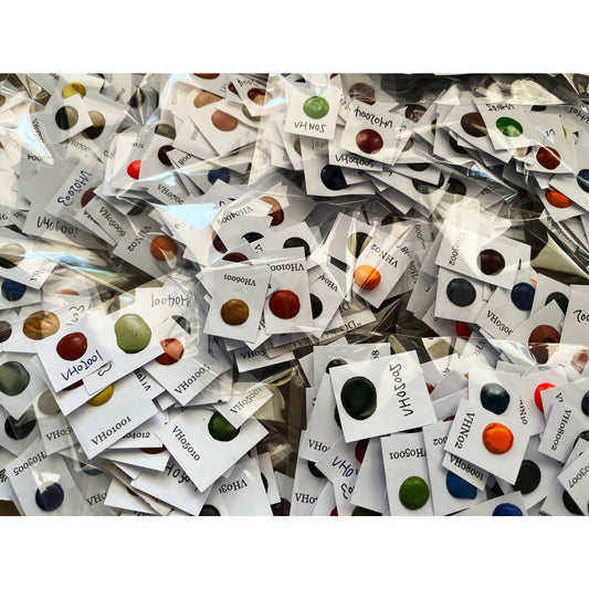 Dotkarten mit handgemachten Honig-Aquarellfarben – Probensets in Einzeltütchen mit natürlichen Erdtönen und Farbnamen