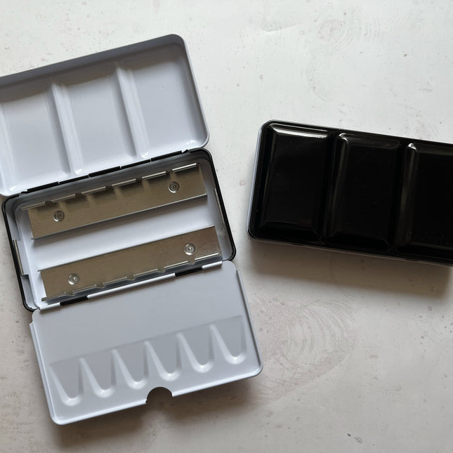 Empty watercolor tray - black - suitable for 12 half pans - B4